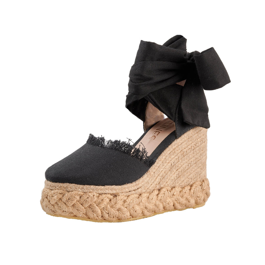ROMANAS BLACK