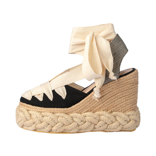 PETRONA  BLACK